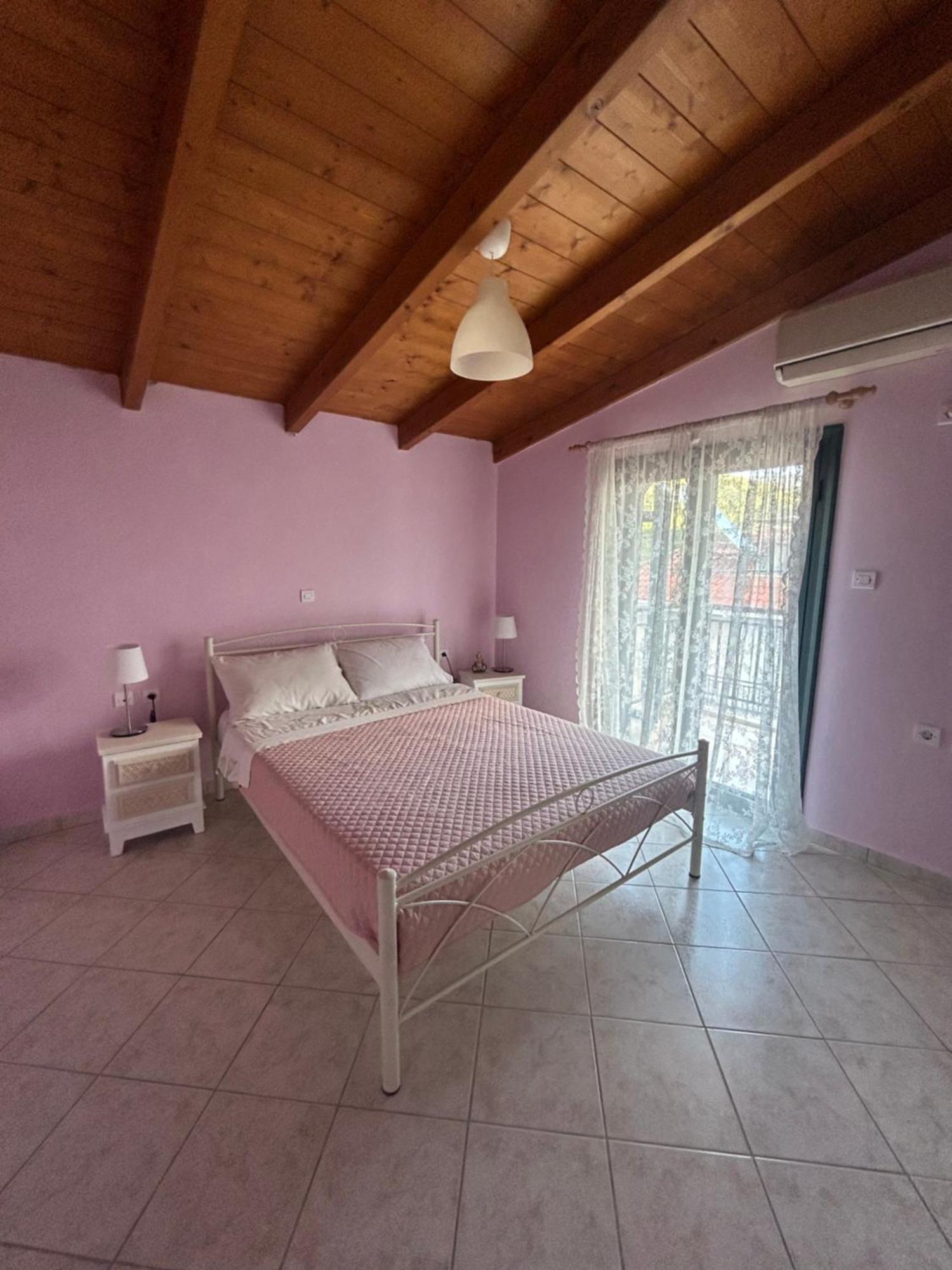 Lena S Apartment Нафпактос Экстерьер фото